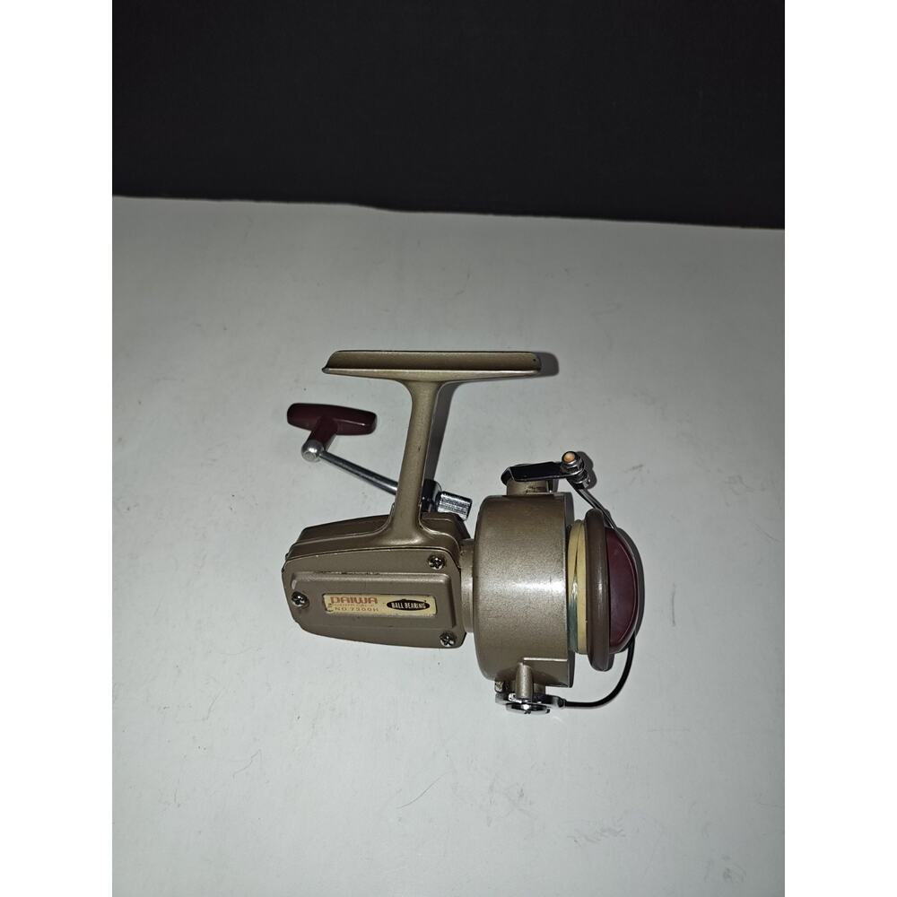 VTG Daiwa No. 7600H Ball Bearing Spinning Reel Anodized Classic Saltwater Surf